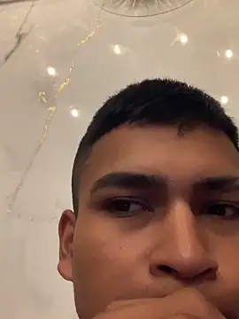 Emiliano_Reyes Pertunjukan Webcam