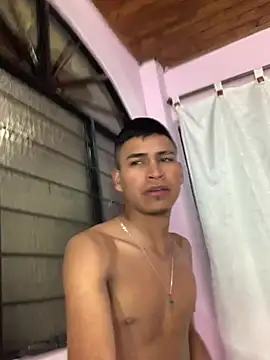 عرض كام Emiliano_Reyes