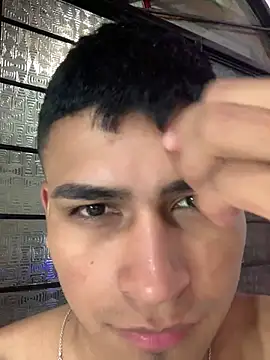 عرض كام Emiliano_Reyes