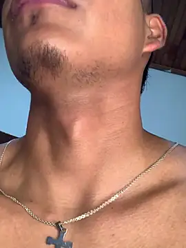 Emiliano_Reyes Show Webcam