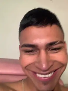 הופעת וובקאם של Emiliano_Reyes
