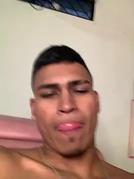 Вебкам-шоу Emiliano_Reyes
