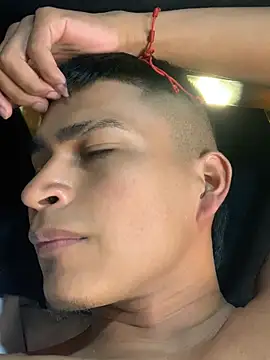 Emiliano_Reyes' Webcam Show