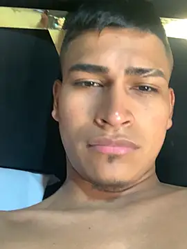 Emiliano_Reyes webkamerás műsora