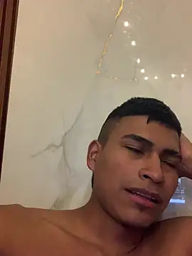 Emiliano_Reyes Шоу с уебкамера