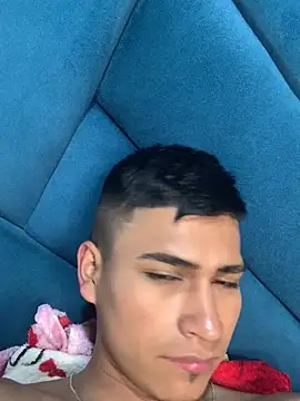 Emiliano_Reyes 网络视讯表演