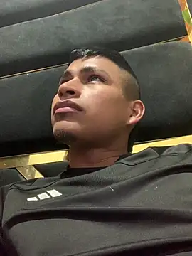 Emiliano_Reyes 网络视讯表演