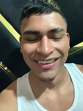 عرض كام Emiliano_Reyes