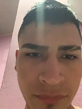 Emiliano_Reyes – webcam-show