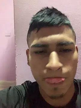 Emiliano_Reyes Webcam-Show