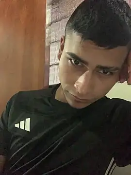 הופעת וובקאם של Emiliano_Reyes
