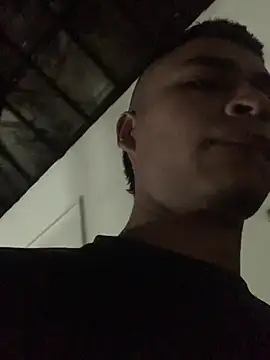 Emiliano_Reyes Pertunjukan Webcam