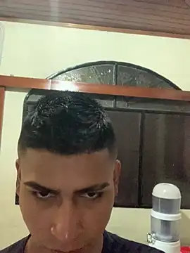 Emiliano_Reyes Webcam-Show