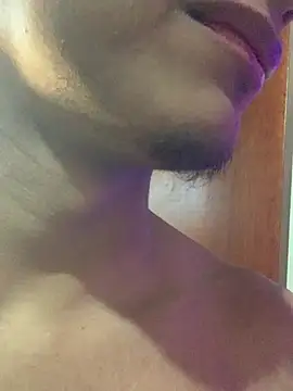 Emiliano_Reyes 웹캠 쇼