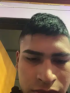 Emiliano_Reyes Webcam-Show
