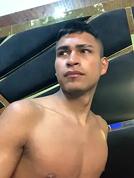 Emiliano_Reyes Webcam-Show