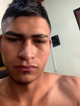عرض كام Emiliano_Reyes