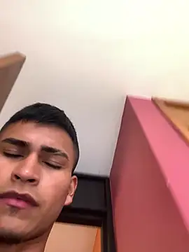 Emiliano_Reyes 网络视讯表演