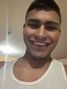 Emiliano_Reyes 웹캠 쇼