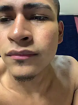Emiliano_Reyes: вебкам-шоу