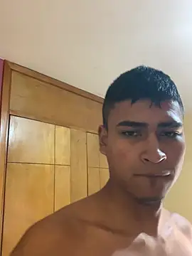 عرض كام Emiliano_Reyes