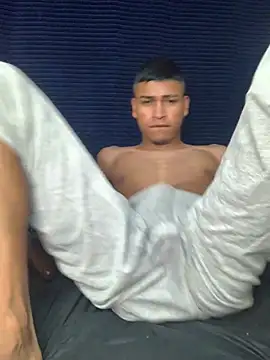 Вебкам-шоу Emiliano_Reyes