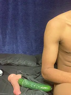 عرض كام Emiliano_Reyes