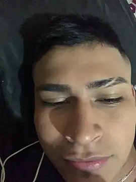 Emiliano_Reyes Webcam show