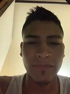 Emiliano_Reyes Pertunjukan Webcam