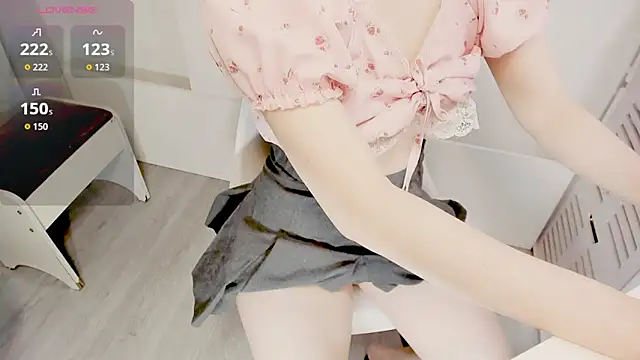 Chatroom XXX en direct de mimi_babyyy