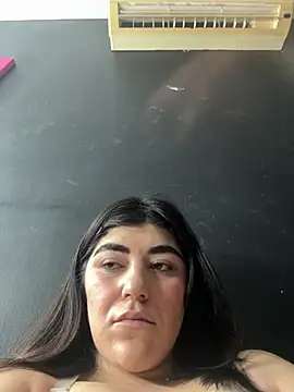 milky_denni – live chatrum