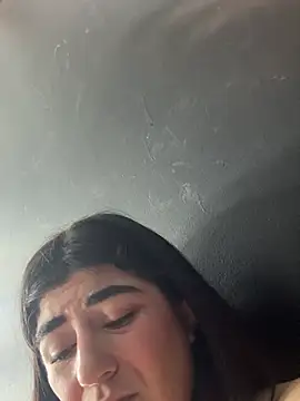 milky_denni Chat XXX in diretta