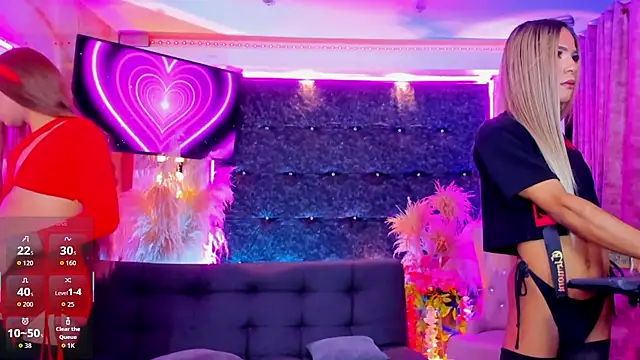 Queens_Wonders_Blonders 网络视讯表演