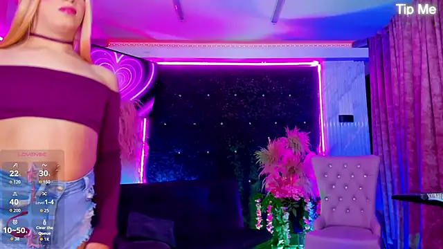 Queens_Wonders_Blonders 在線直播表演