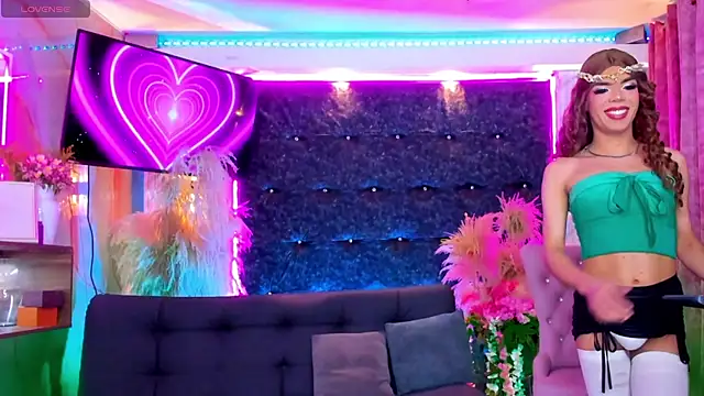 Queens_Wonders_Blondersのウェブカメラショー