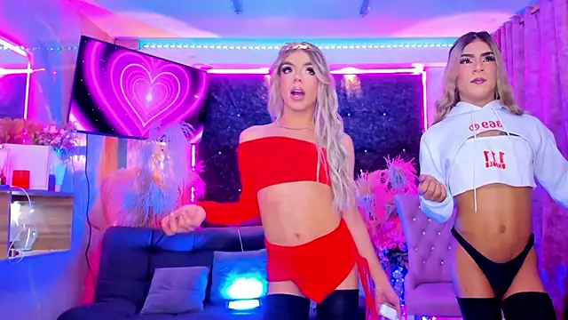 Queens_Wonders_Blonders 网络视讯表演