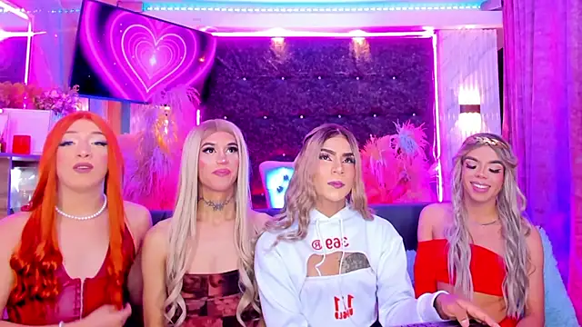 Queens_Wonders_Blonders webkamerás műsora