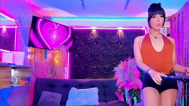 הופעת וובקאם של Queens_Wonders_Blonders