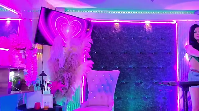 Queens_Wonders_Blonders Pertunjukan Webcam