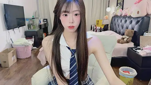 XXX chat uživo modela Evacute-top