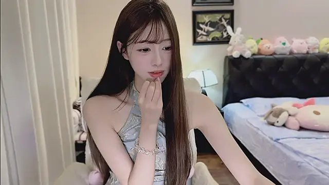 Evacute-top Adlı Modelin Canlı XXX Sohbeti