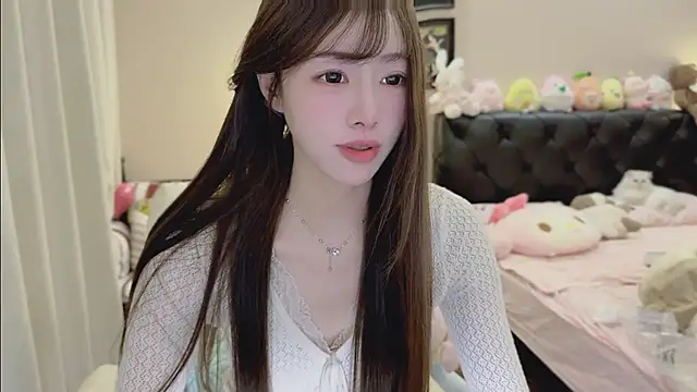Evacute-top's Live XXX Chat