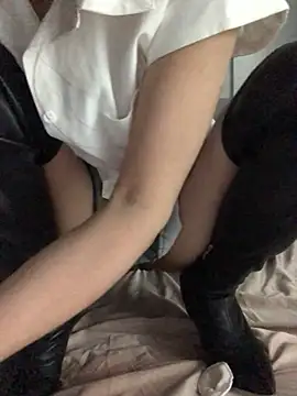 Writhing_First's Webcam Show