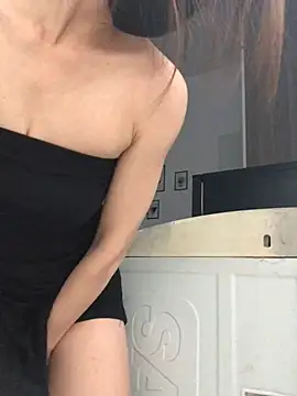 Writhing_First Show Webcam