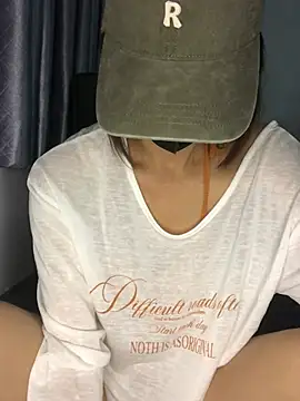 Writhing_First Webcam-Show