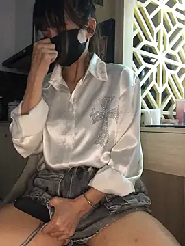 Writhing_First Live XXX-Chat