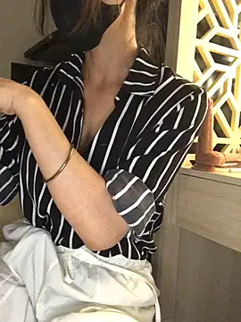 Writhing_First's Webcam Show