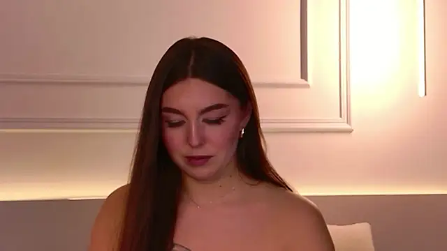 _Tessa_May_: онлайн-секс-чат