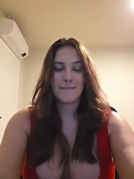 Chat XXX en directo de MiaRides19