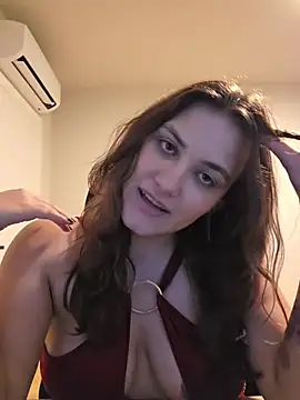 Chat XXX en directo de MiaRides19